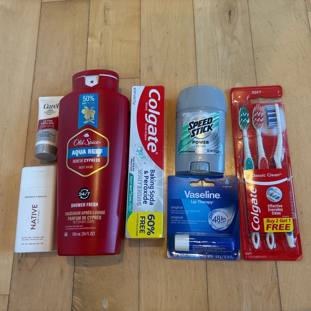 MEN’S PERSONAL CARE HYGIENE BUNDLE 7 pieces + 2 bonus toothbrushes